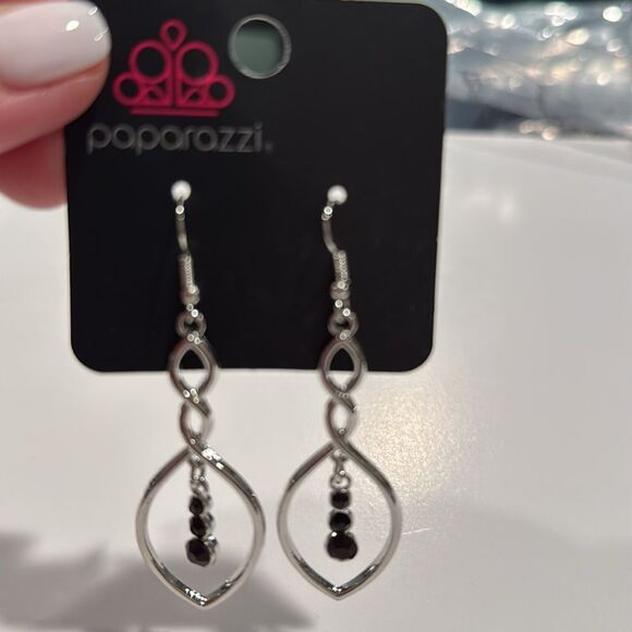 Paparazzi Silver and Black Dangle Earrings - Picture 1 of 6